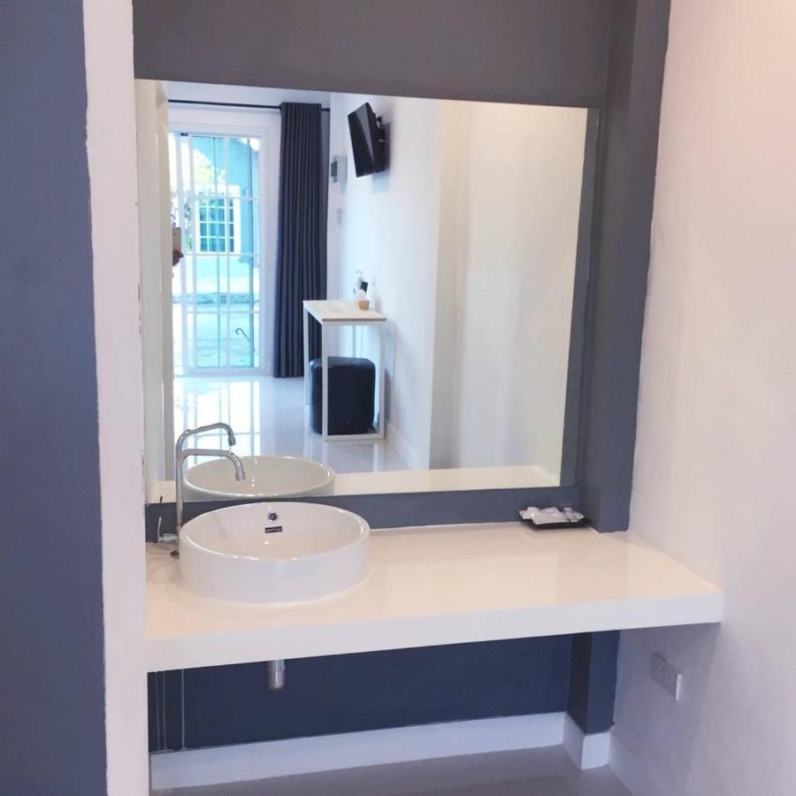 Bhive Otel Nakhon Phanom Dış mekan fotoğraf