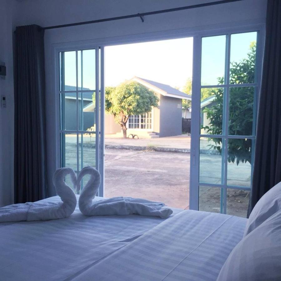 Bhive Otel Nakhon Phanom Dış mekan fotoğraf