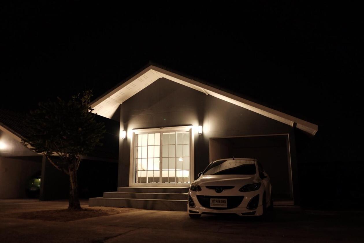 Bhive Otel Nakhon Phanom Dış mekan fotoğraf