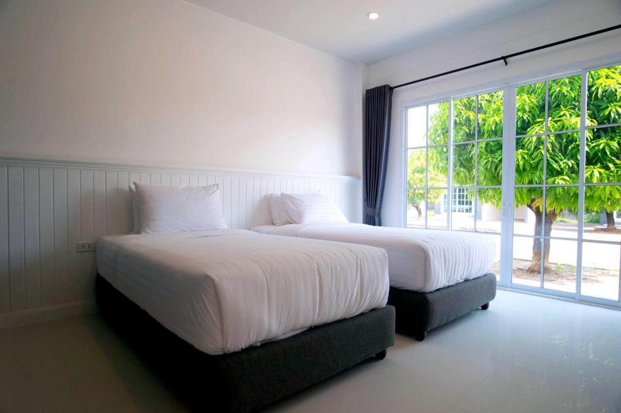 Bhive Otel Nakhon Phanom Dış mekan fotoğraf